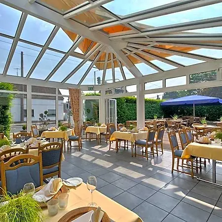 Lohmann 3* Langenfeld (North Rhine-Westphalia)